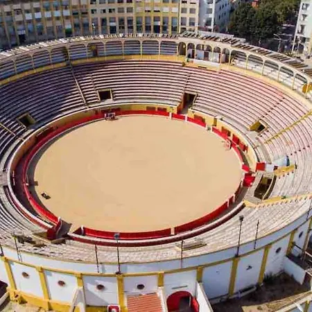 Bright And Modern Flat With Air-con And Free Parking דירה *